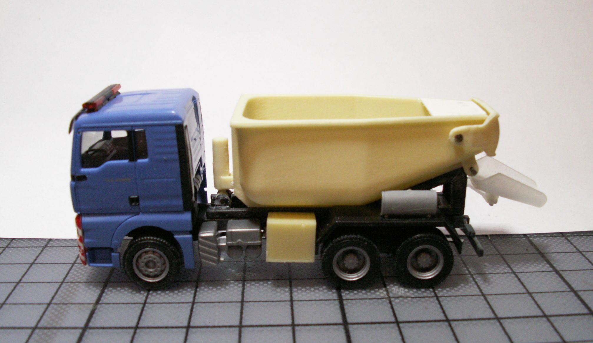 Carson 1:14 Truck Alu Aufhängung Für 3-Achser – Tuningteil Für RC-Modellbau In Silber/schwarz